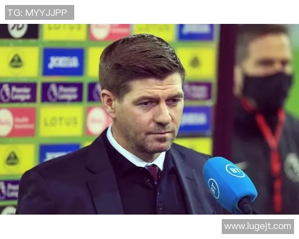 史蒂文·杰拉德：从利物浦传奇到教练生涯的辉煌与挑战